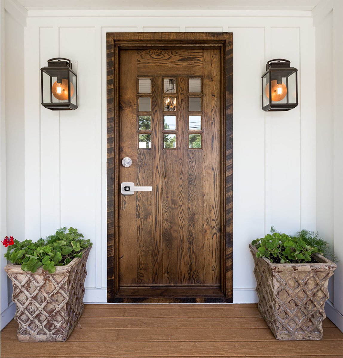 Входная дверь