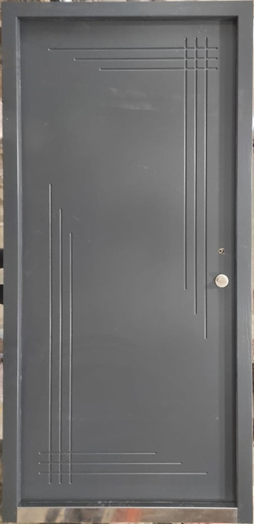 Входная дверь