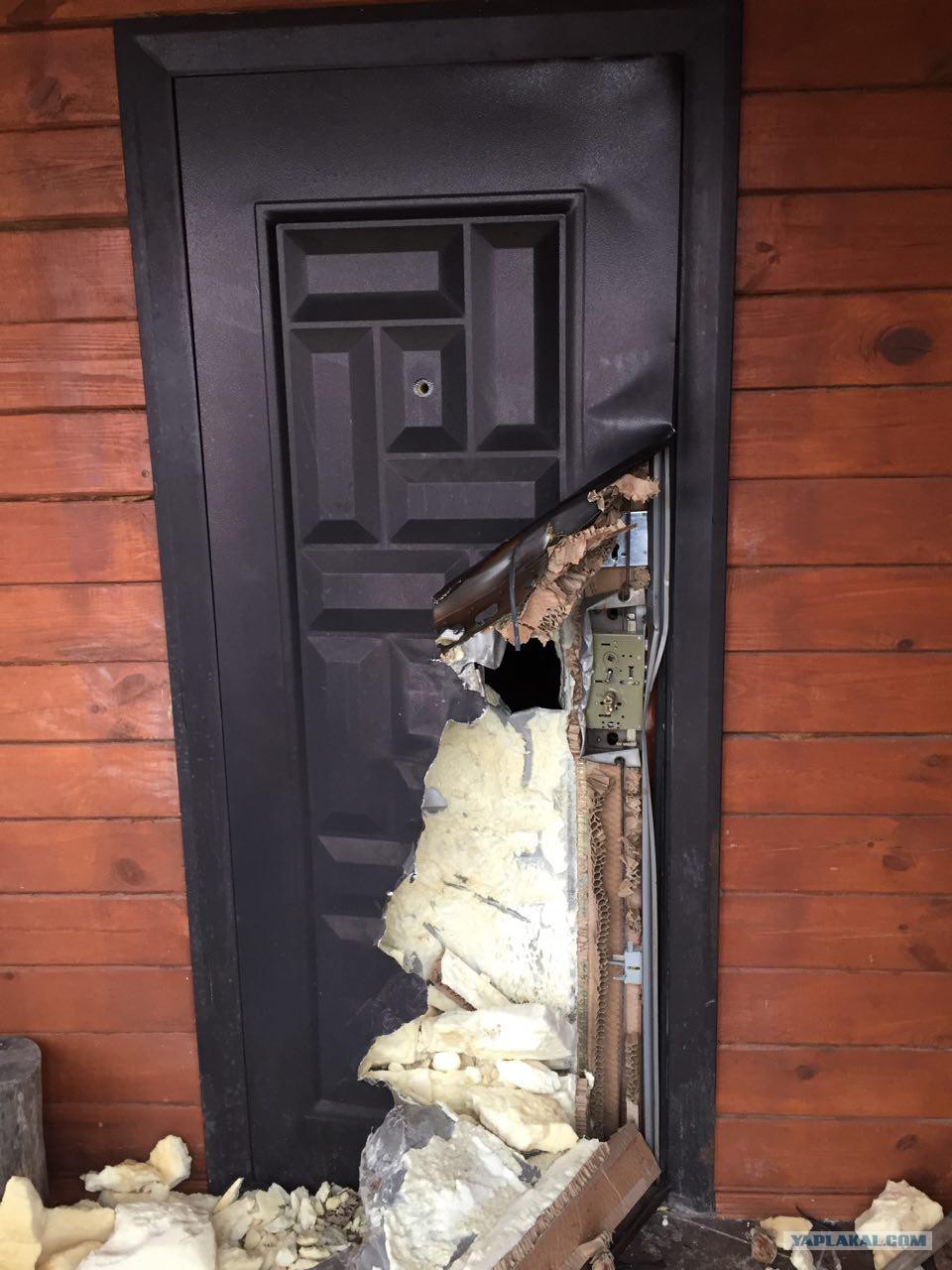 Деревянная или металлическая