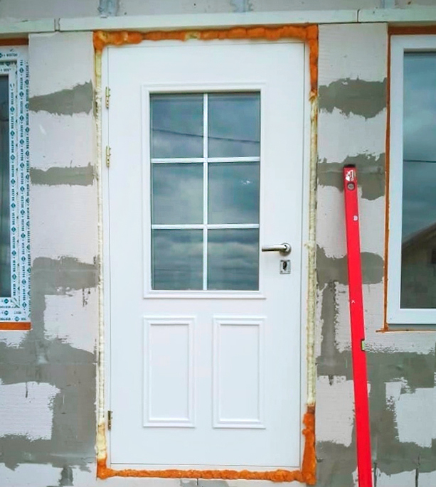 Наличник на контрасте